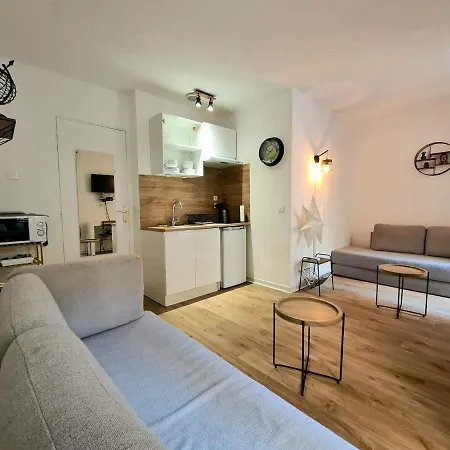 Carre Dor, Zone Pietonne, Studio Renove Au Calme Apartment *