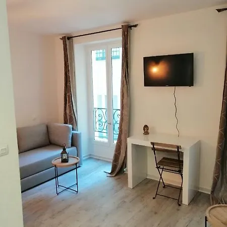 Carre Dor, Zone Pietonne, Studio Renove Au Calme Apartment
